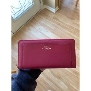 Coach New York Zip Wallet